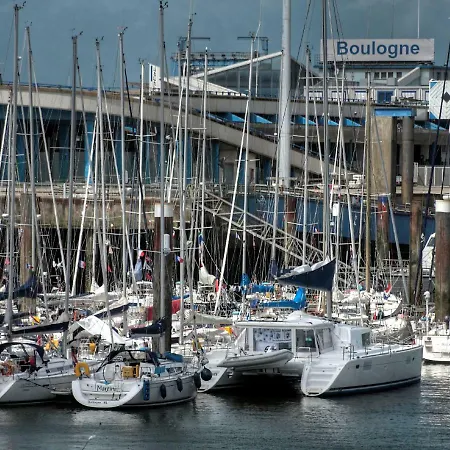 Lumineux T2 Vieille 3pers Parking Gratuit - By La Source D'orfee アパート